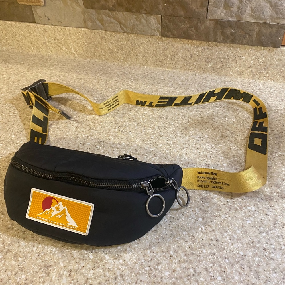 Off-White c/o Virgil Abloh Appliquéd Padded Shell Belt Bag